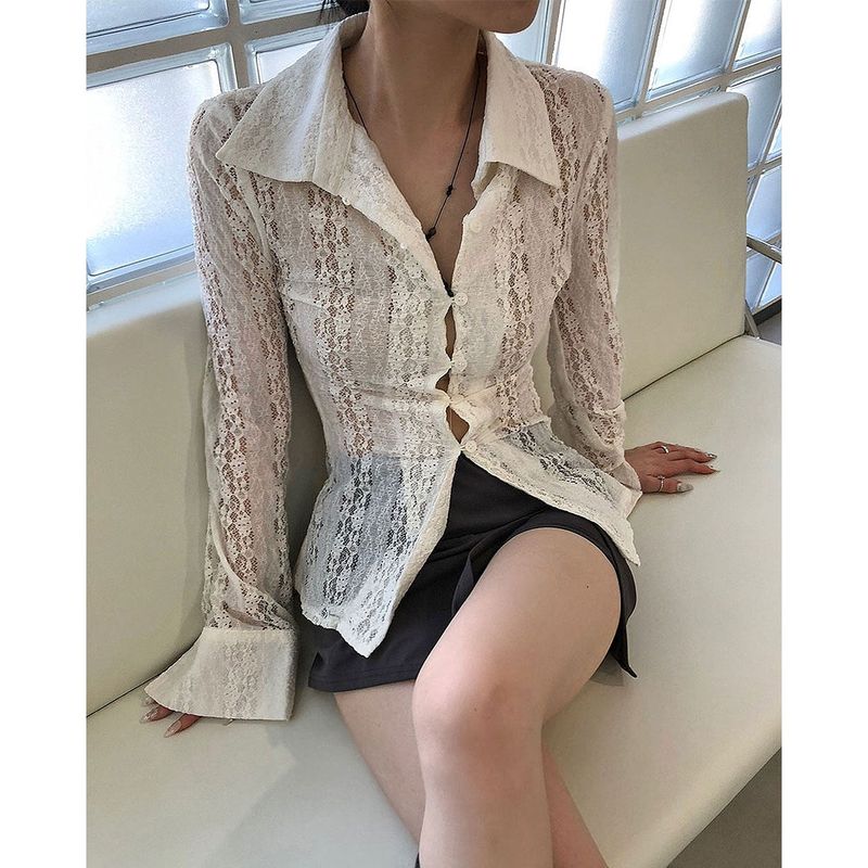 Lace Slim Blouse