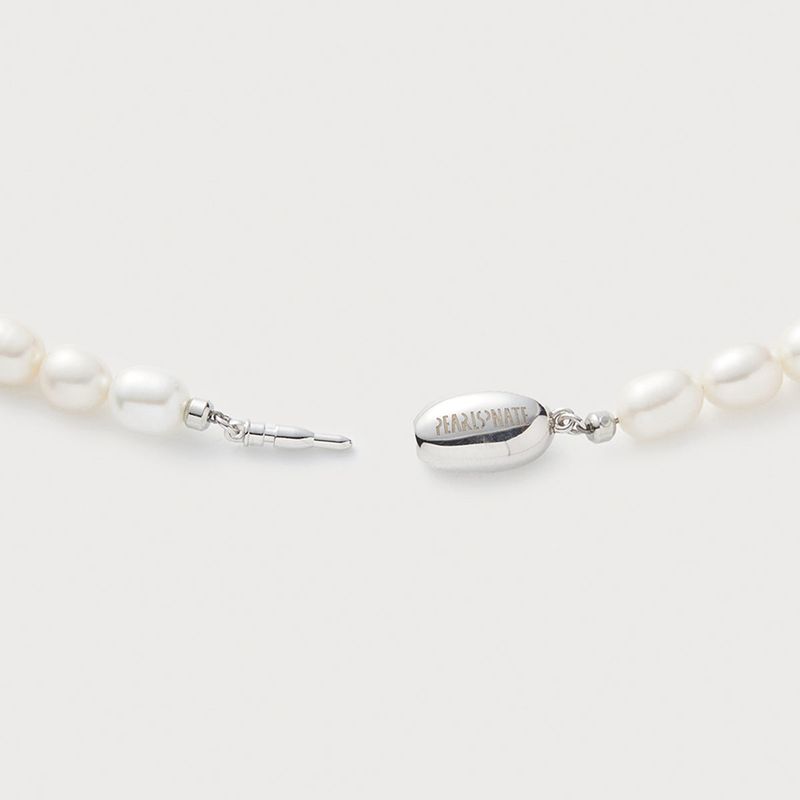 Oval Pearl Necklace