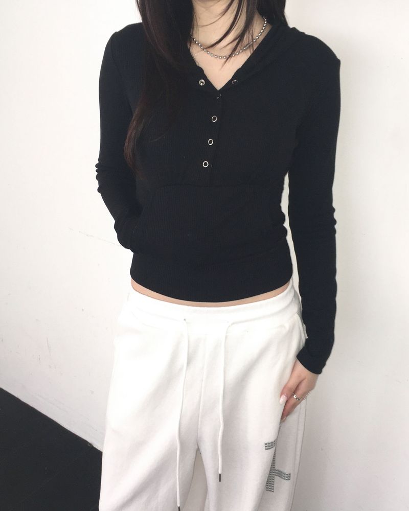 Snap crop hoodie