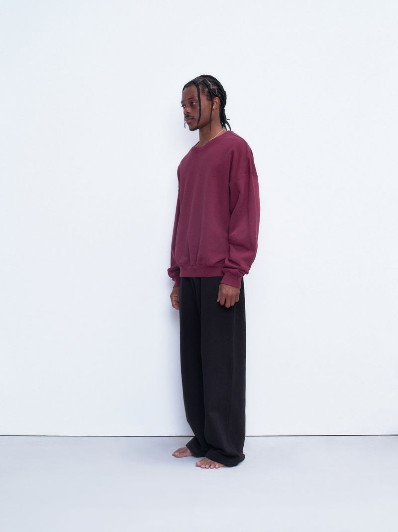 EYES ON ME SWEATSHIRT