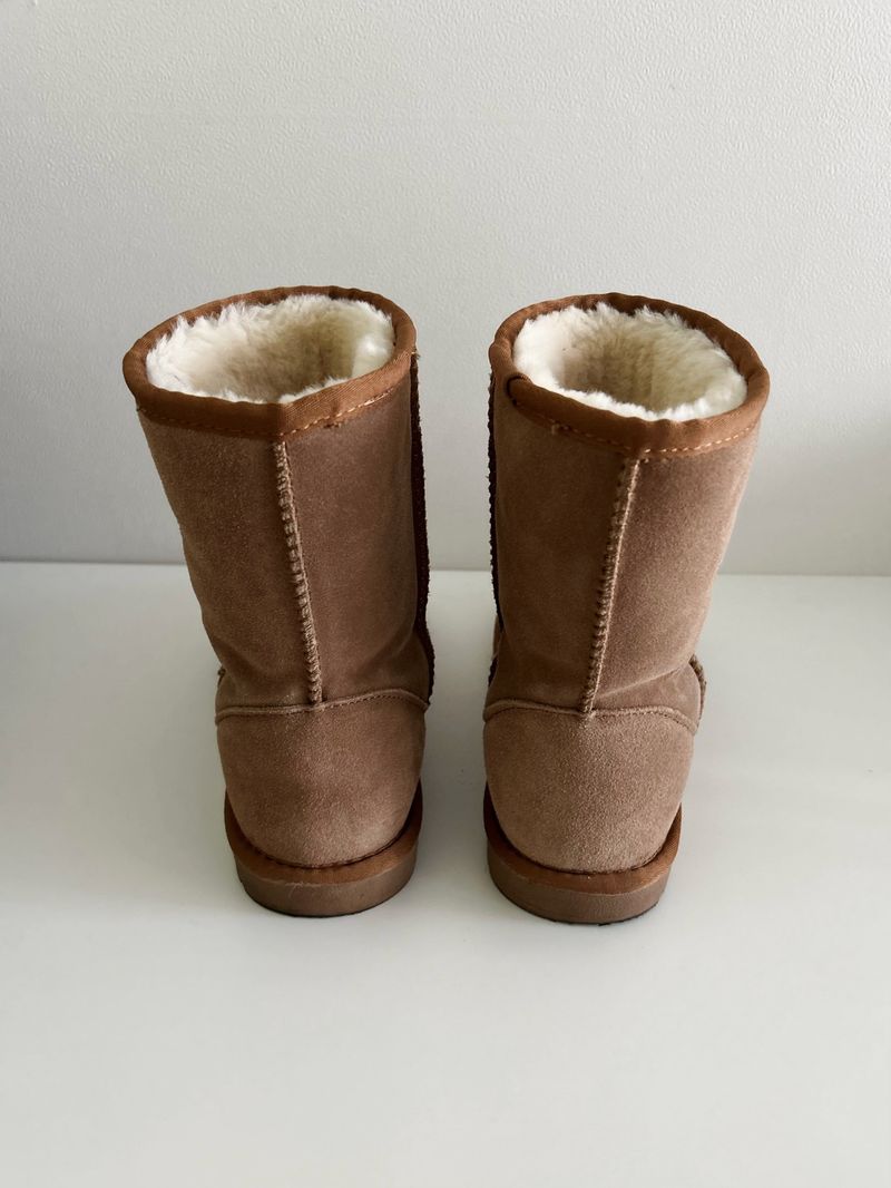 Australian middle-wool boots