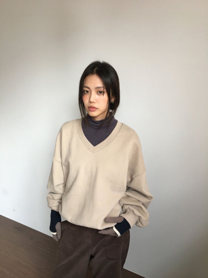 Lilac Peach V-Neck Sweatshirt (5 Colors)