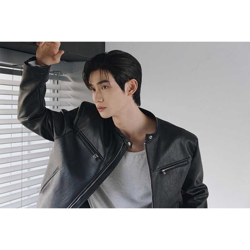 Essential cracked leather biker jacket(Black)