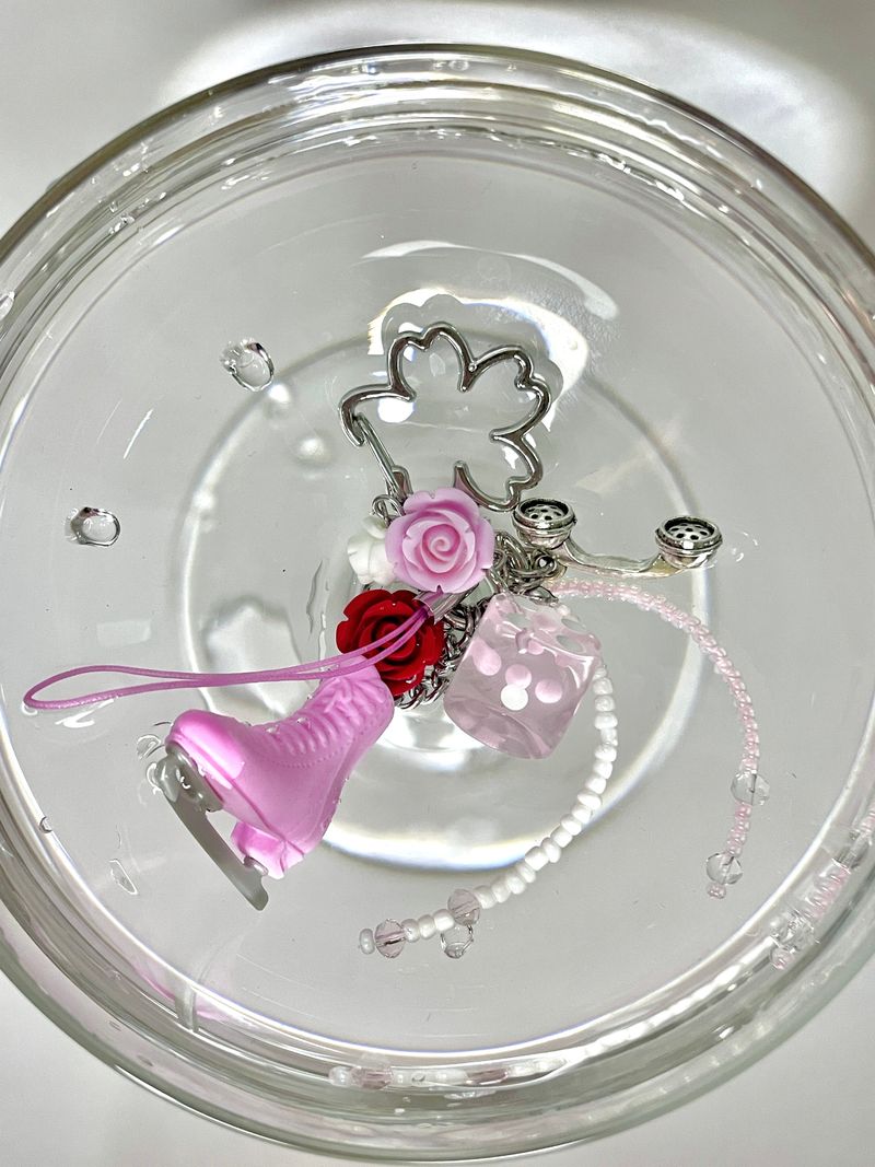 Pink Calling  Skate Keyring Bag Charm Keychain