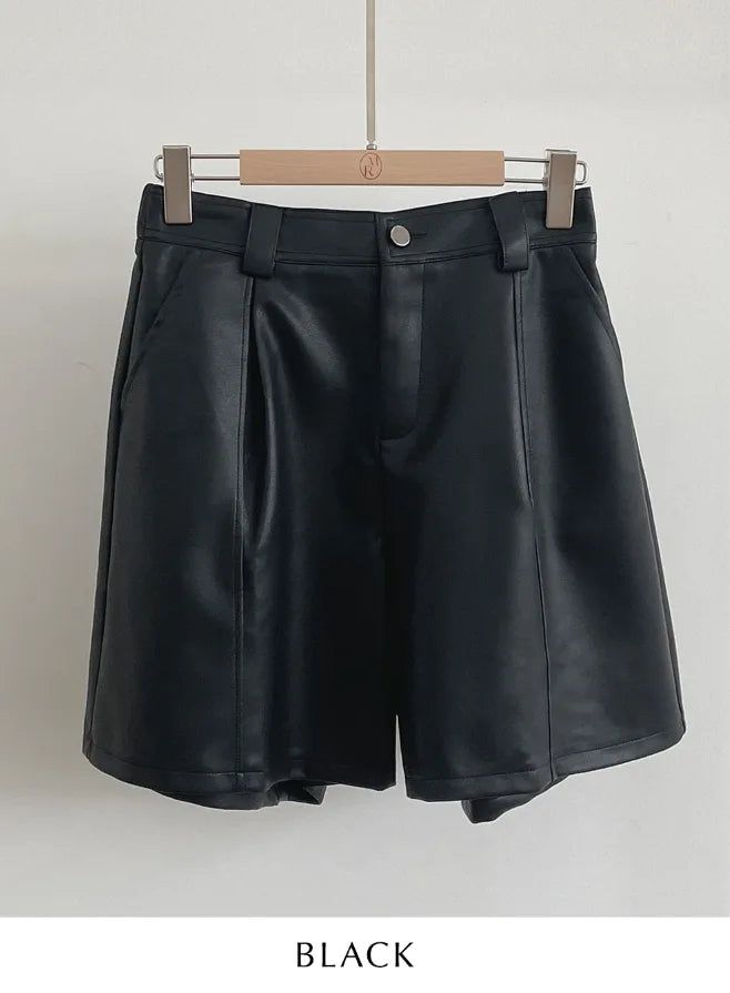 Rabl Leather Pintuck Banding Half Pants
