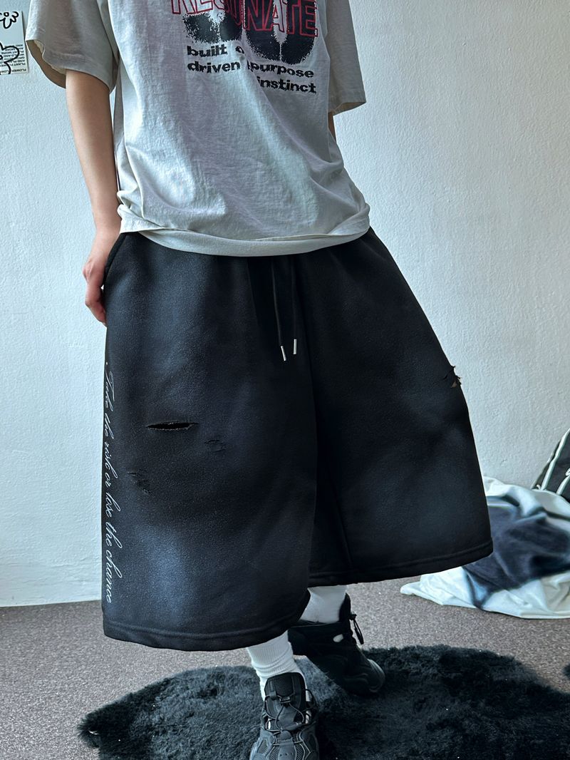Space Side Lettering Distressed Bermuda Shorts 3color