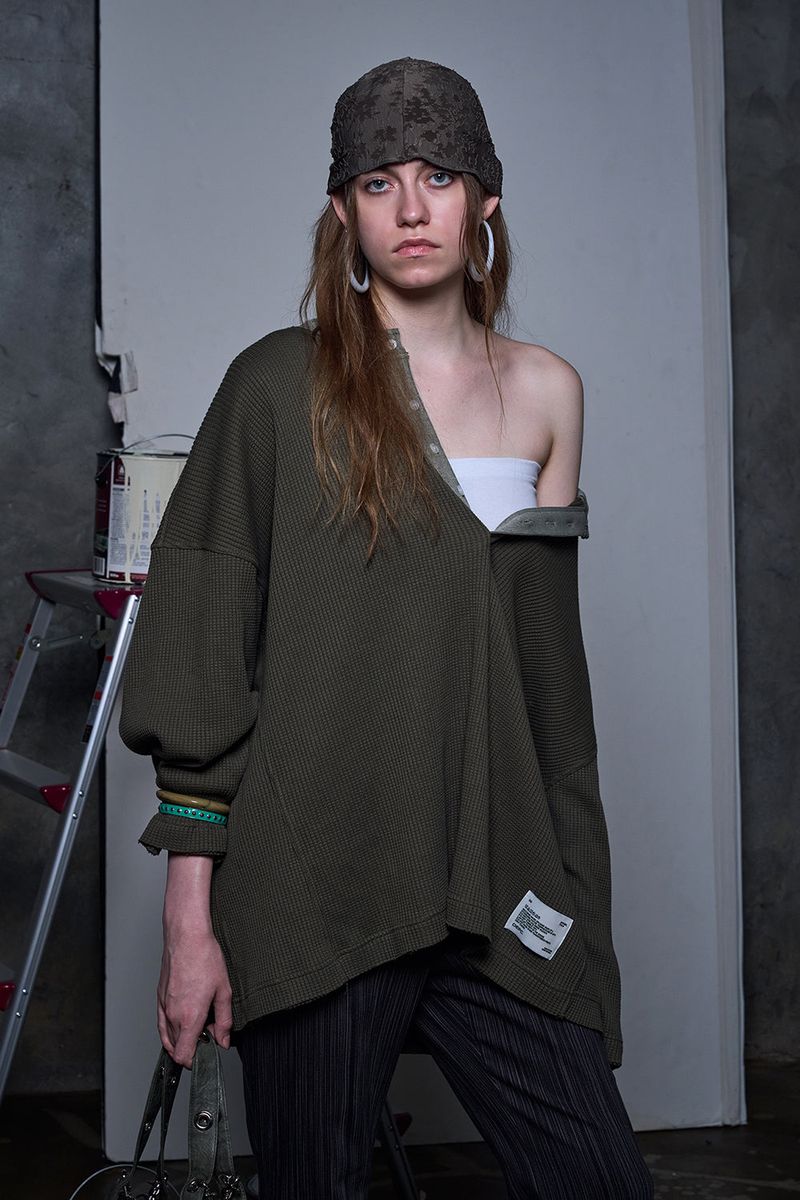WAFFLE LONG-SLEEVE TOP – KHAKI 