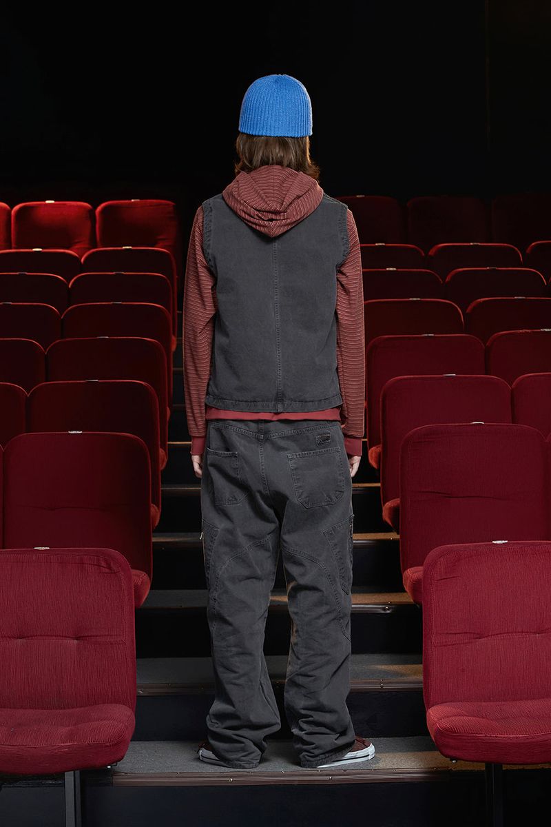 DYED ZIP CARGO VEST / CHARCOAL