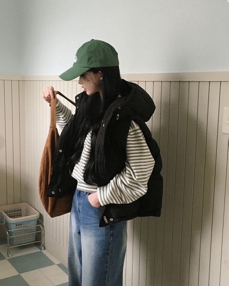 [BELLIDE MADE] Hooded string down vest