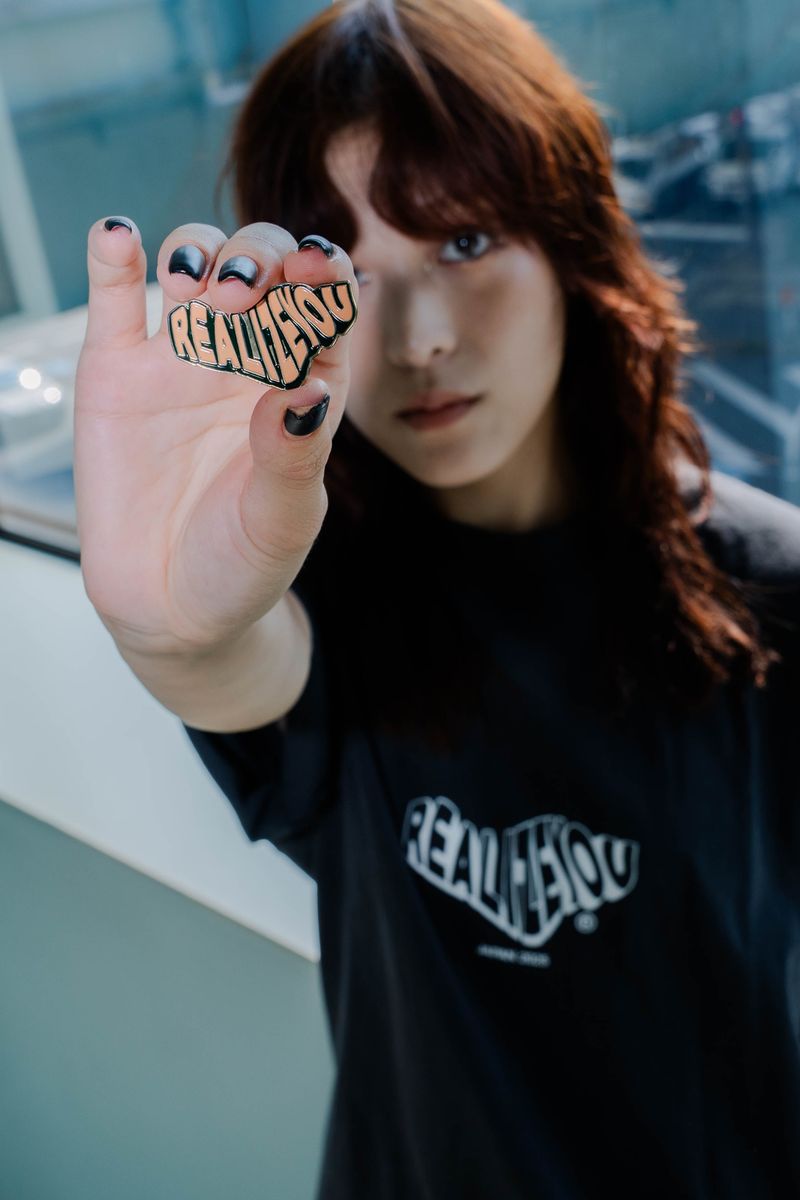 Peach REALIZEYOUⓇ Pins