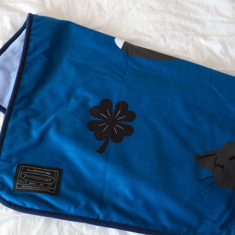 STAY LUCK Blanket