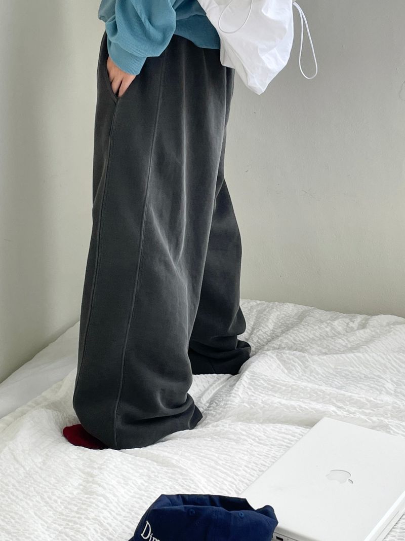 Pigment vintage jogger pants
