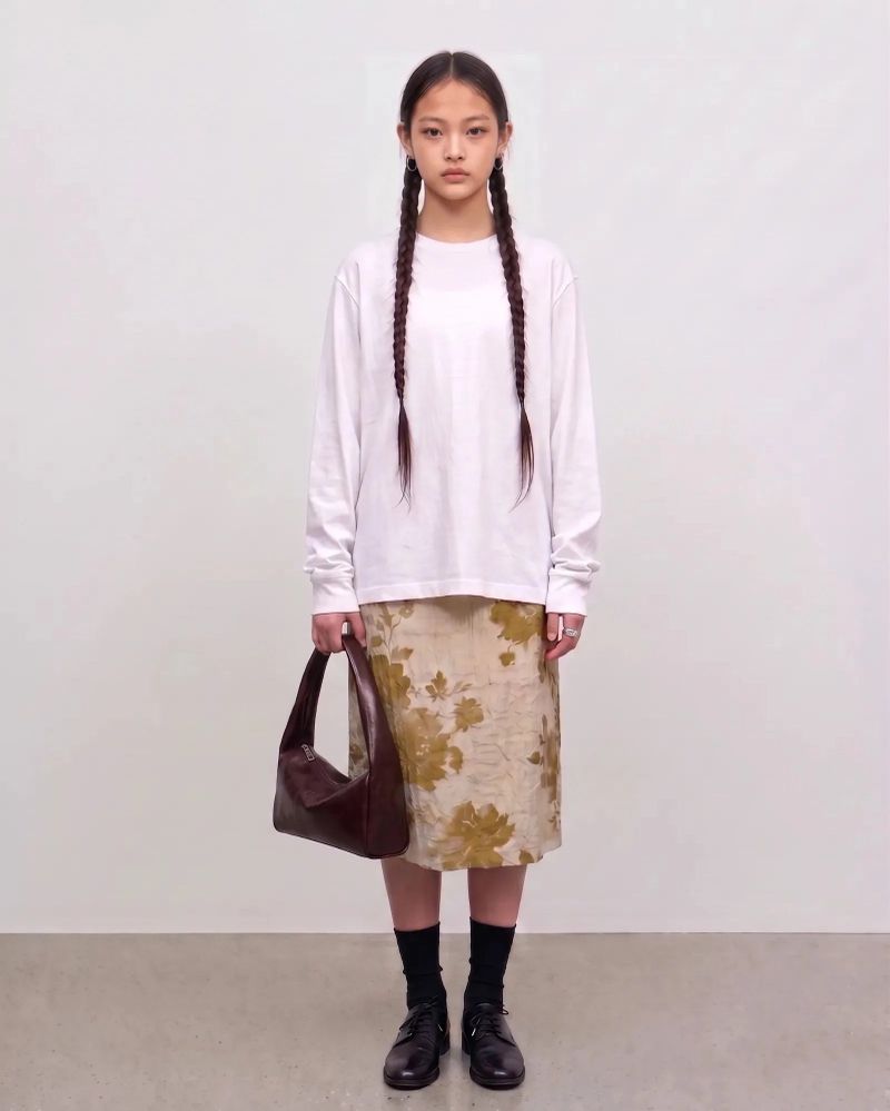 taeri tote_gloss brown_eye