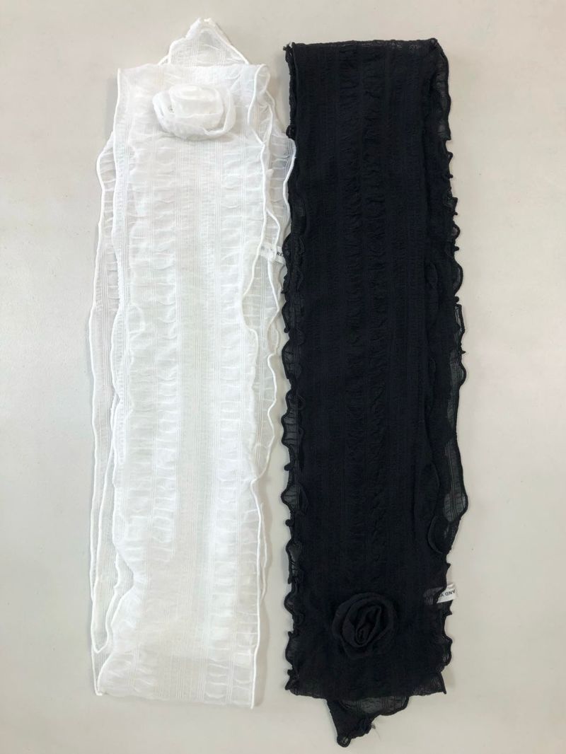 Wrinkle flower scarf
