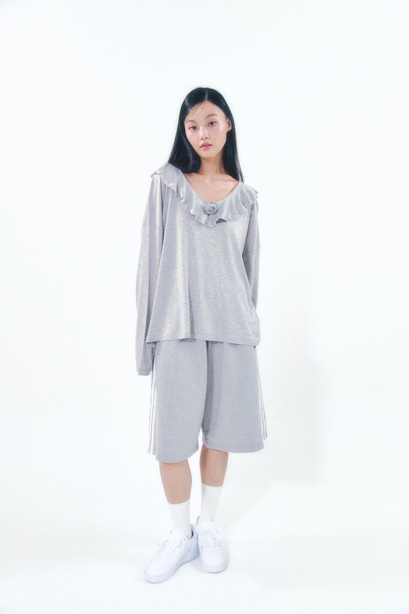 Rose Brooch Frill Long Sleeve Gray
