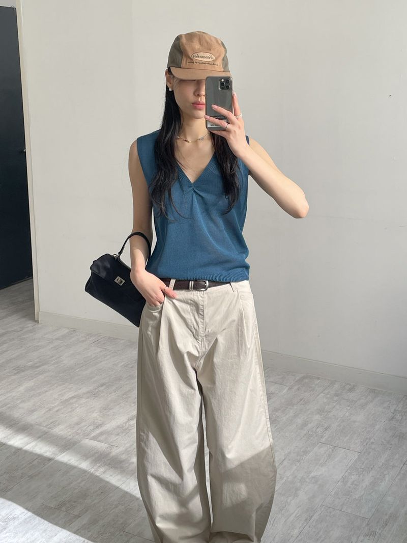 Volte V-Neck Knit Vest
