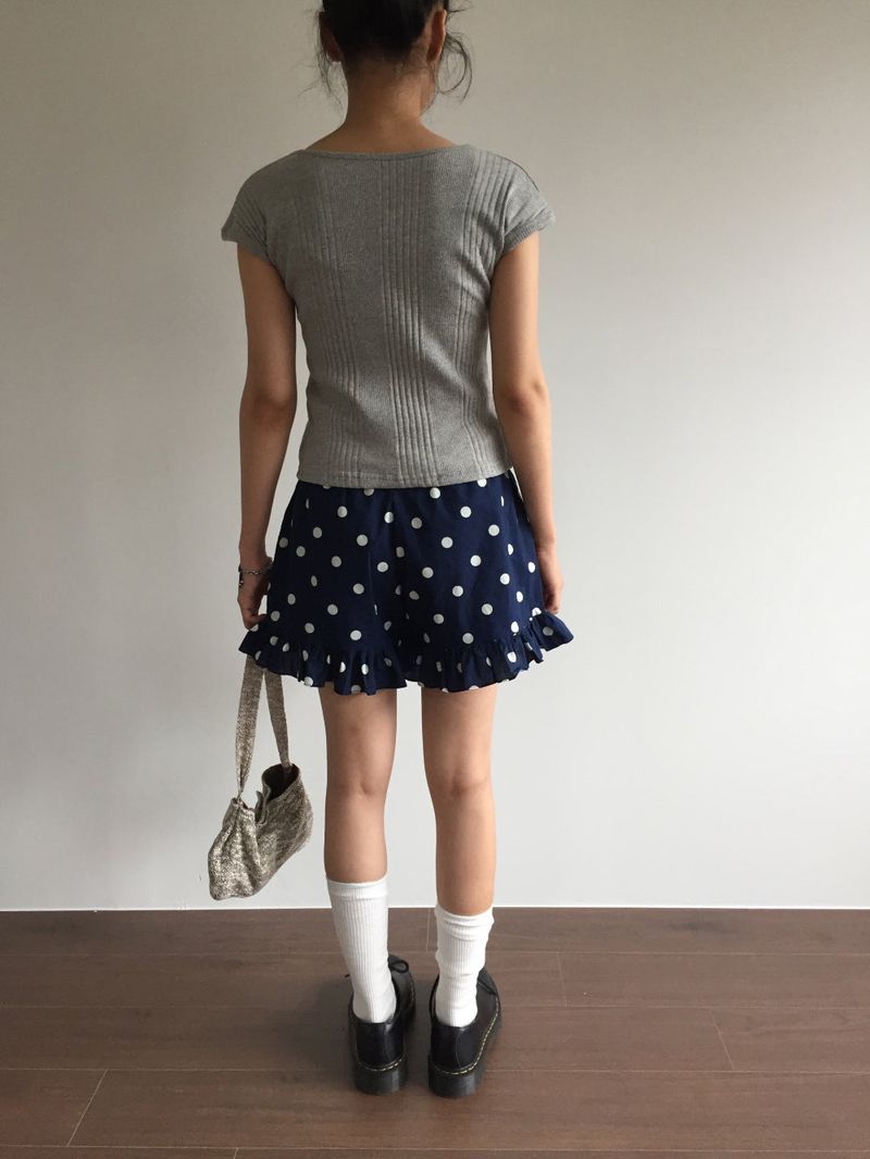Pu Dot Frill Shorts  (2color)