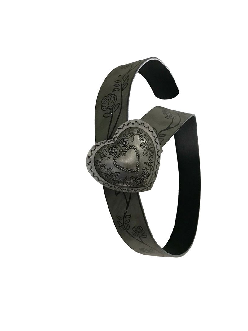antic heart belt