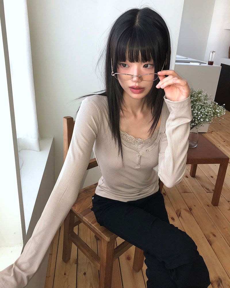 [MADE] Neube Lace Point Button Ribbed Long Sleeve Top 