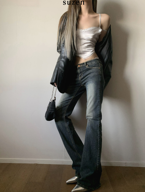 suzen（スゼン）の「bandage y2k low-waist bootcut pants（Pants）」