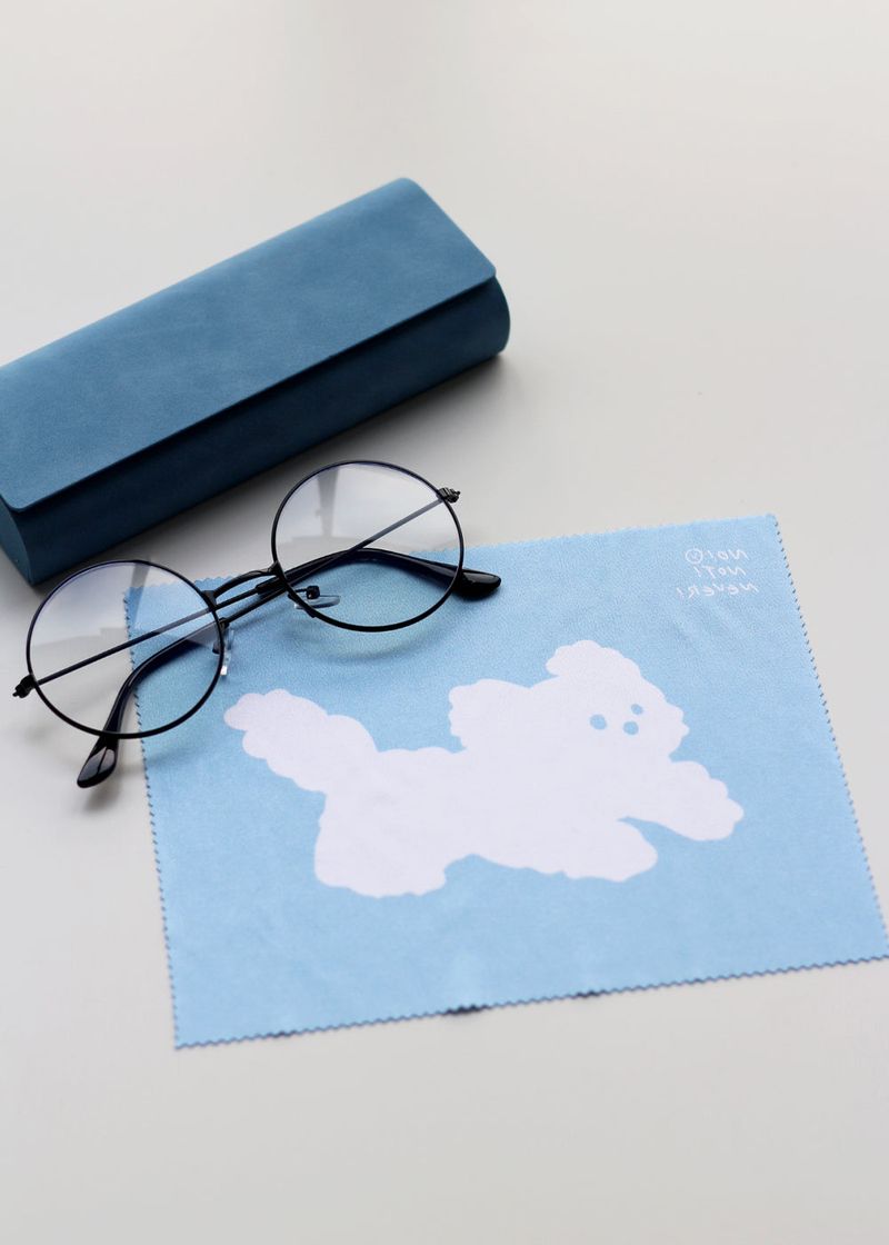 NO NOT NEVER(ノーノットネバー)の「glasses cleaner moonggae Puppy White Dog(Miscellaneous Goods/Stationery)」