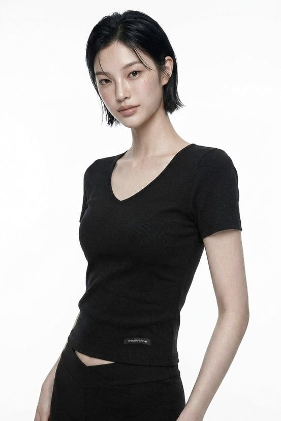 EEUN（イウン）の「26SS★ [ EEUN MADE ] Loe V-neck Knit（Tops）」