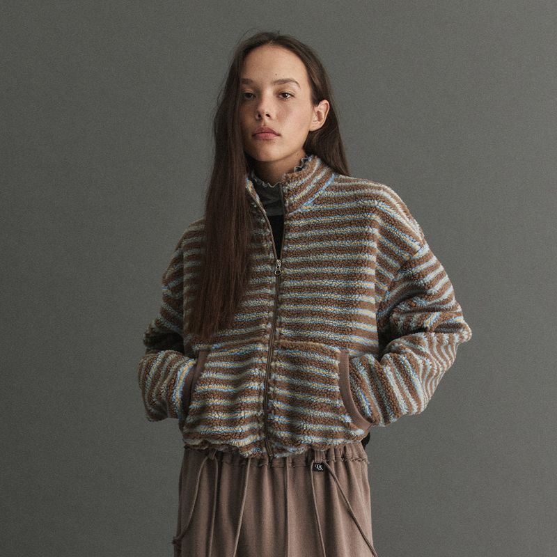 DEARSTALKER（ディアストーカー）の「CIRCLE STRIPE FLEECE JUMPER - 2 COLOR（Jackets/Outerwear）」