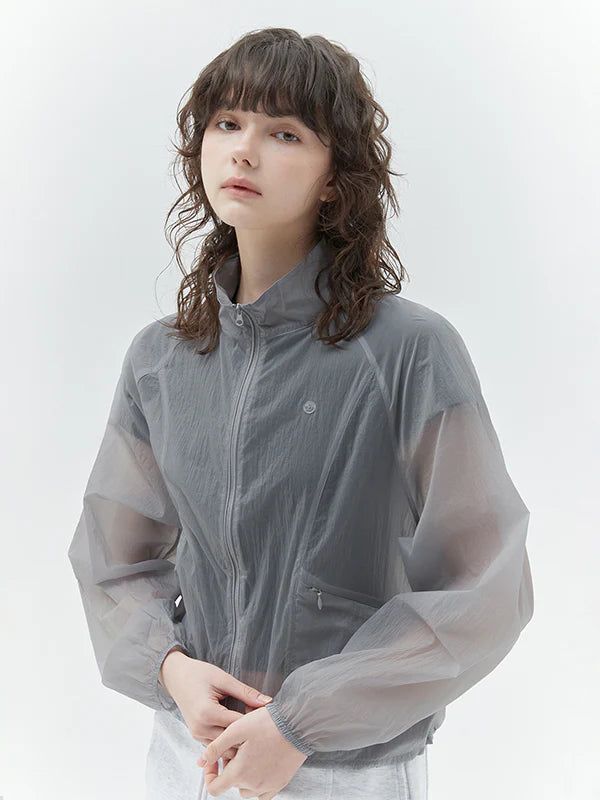 KIRSH（キルシー）の「KIRSH PLAIN ULTRALIGHT CROP WINDBREAK - GRAY（Jackets/Outerwear）」