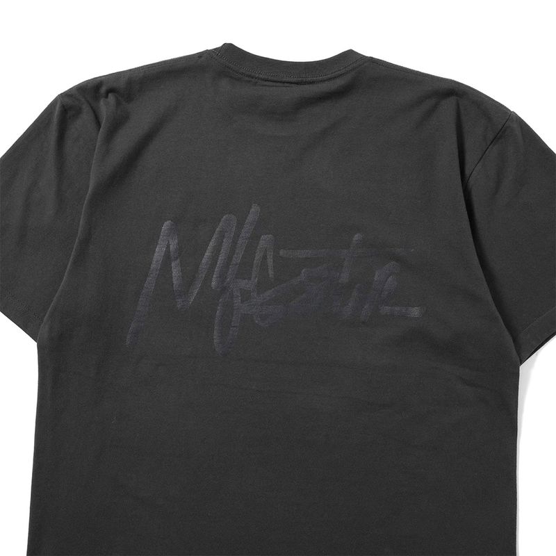 MFC STOREスクリプトロゴTシャツ