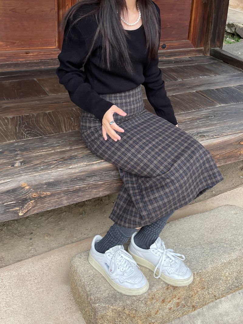 Tilda pleated U-neck Knit