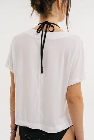 Loose snap tee