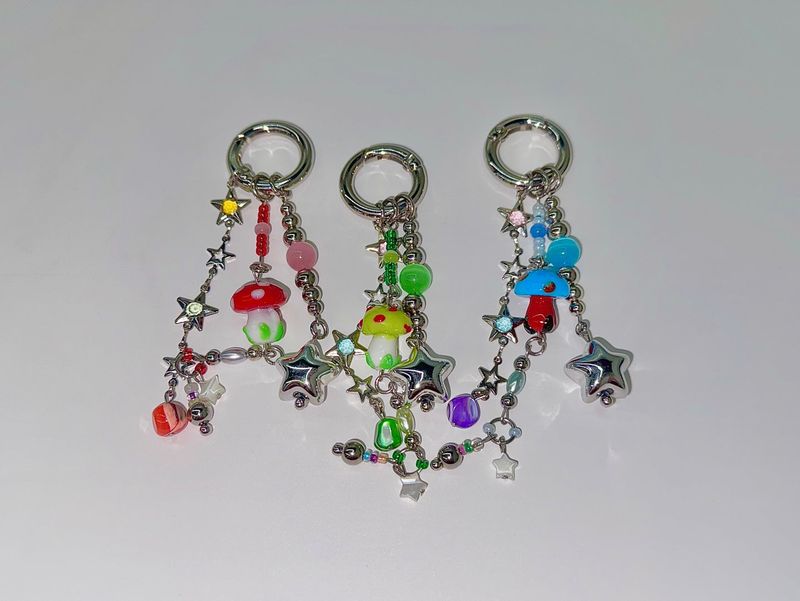 Punk mushroom keychain (3color)