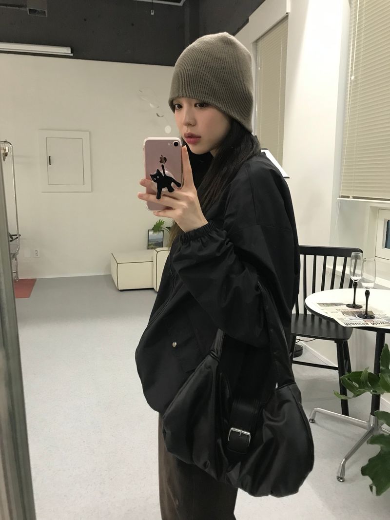 Pulcro collar windbreaker