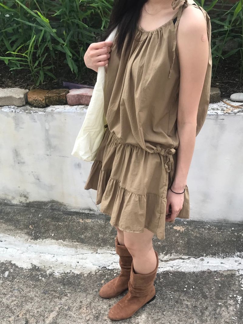Hemish sleeveless top