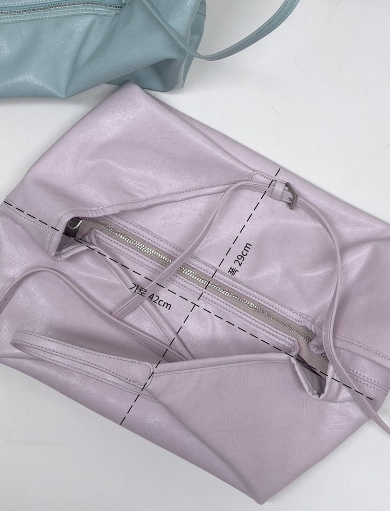 Branco Strap Shoulder Bag