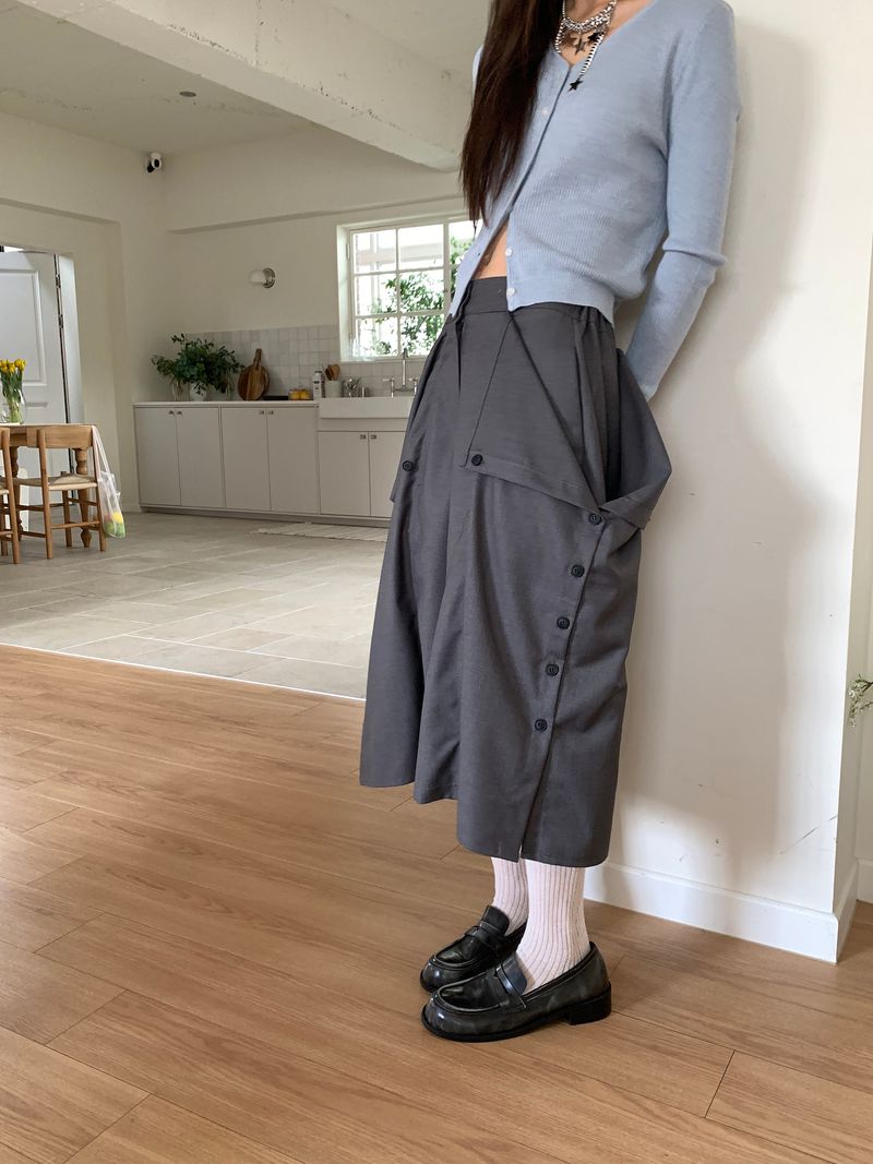 BUTTON TWO-WAY BERMUDA SLACKS (3C)