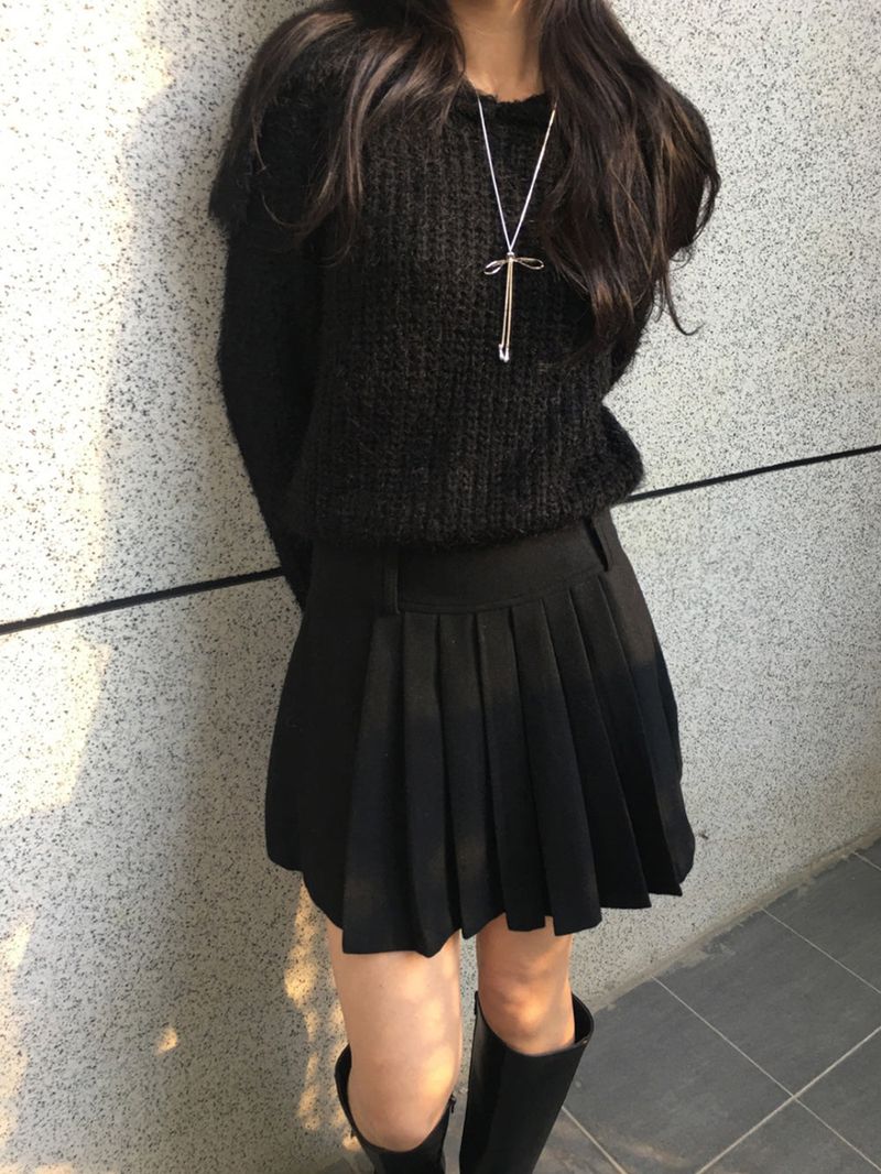 Ribbon necklace