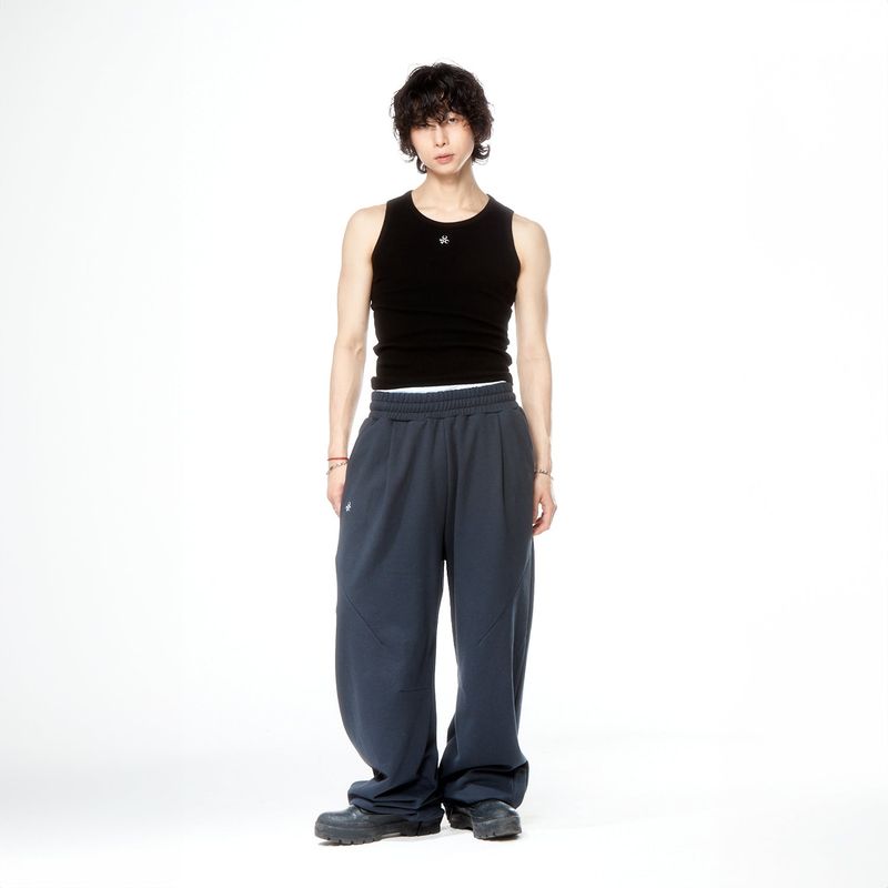 (DUC) Symbol Sleeveless Black