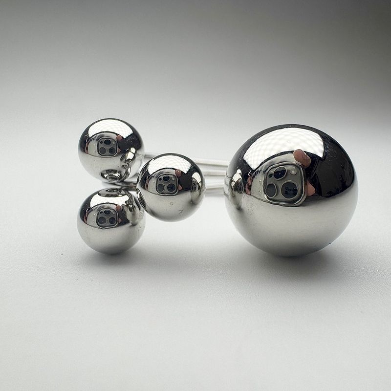 Big ball piercing ring