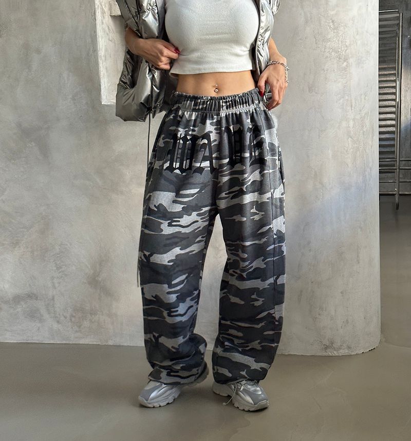 Camouflage Lettering Jogger Pants