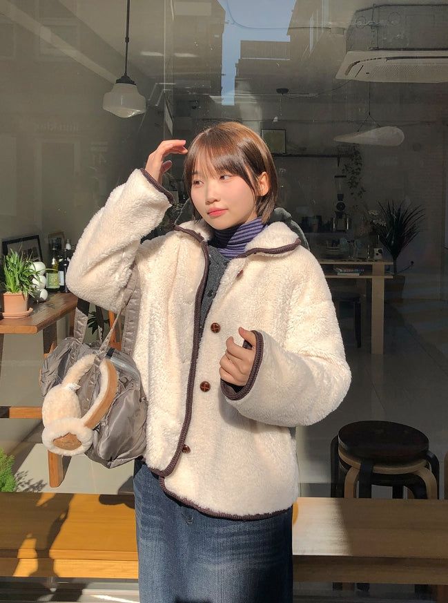 Bigget Collar Wool Mustang Fur Jacket