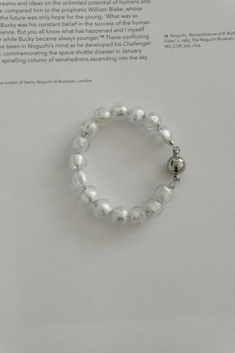 Metallic glass bracelet