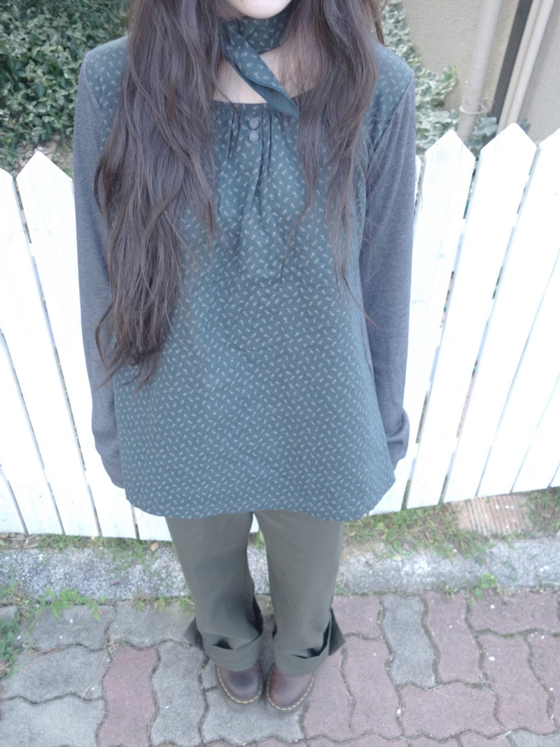 grass scarf tee