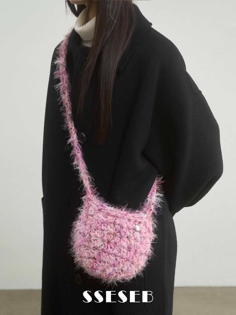 SSESEB(セセブ)の「Hairy Mini Bag - Pink(Bags)」