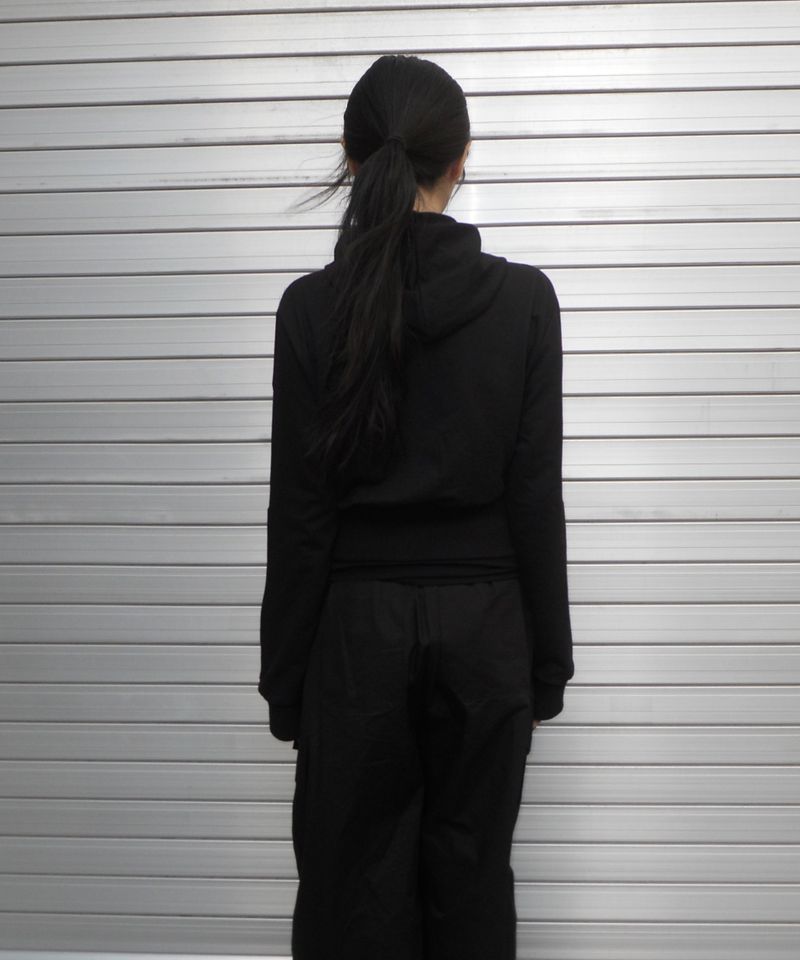 stud hood zip-up
