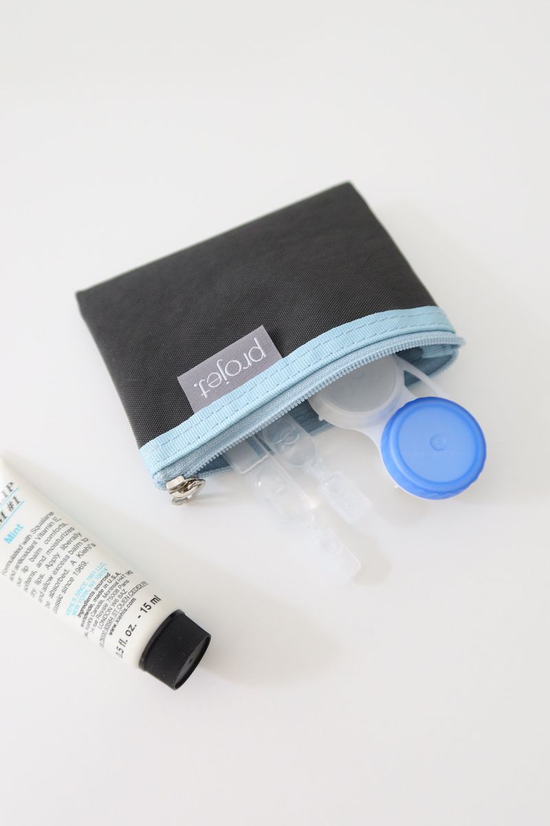 flat card pouch (charcoal)