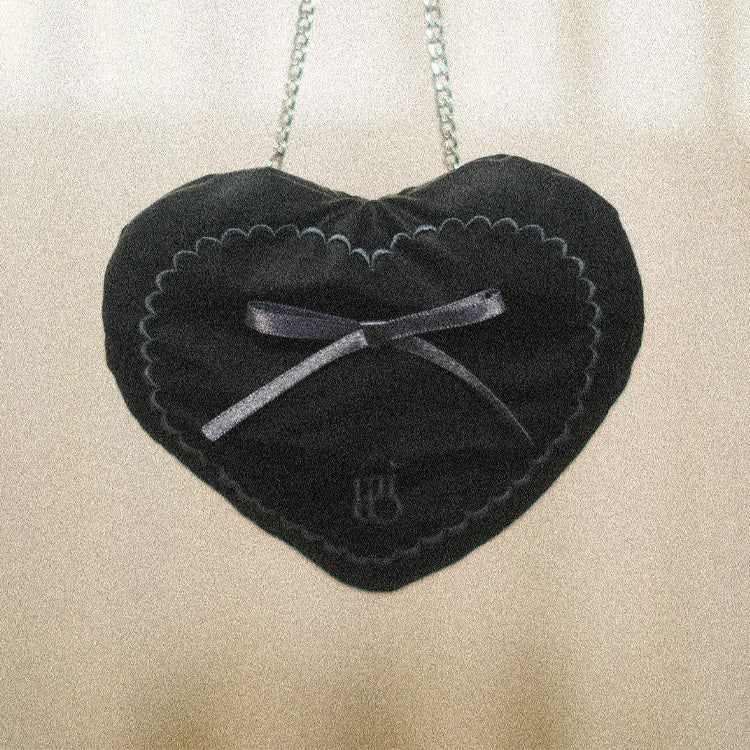 Ribbon Heart Bag _ Black