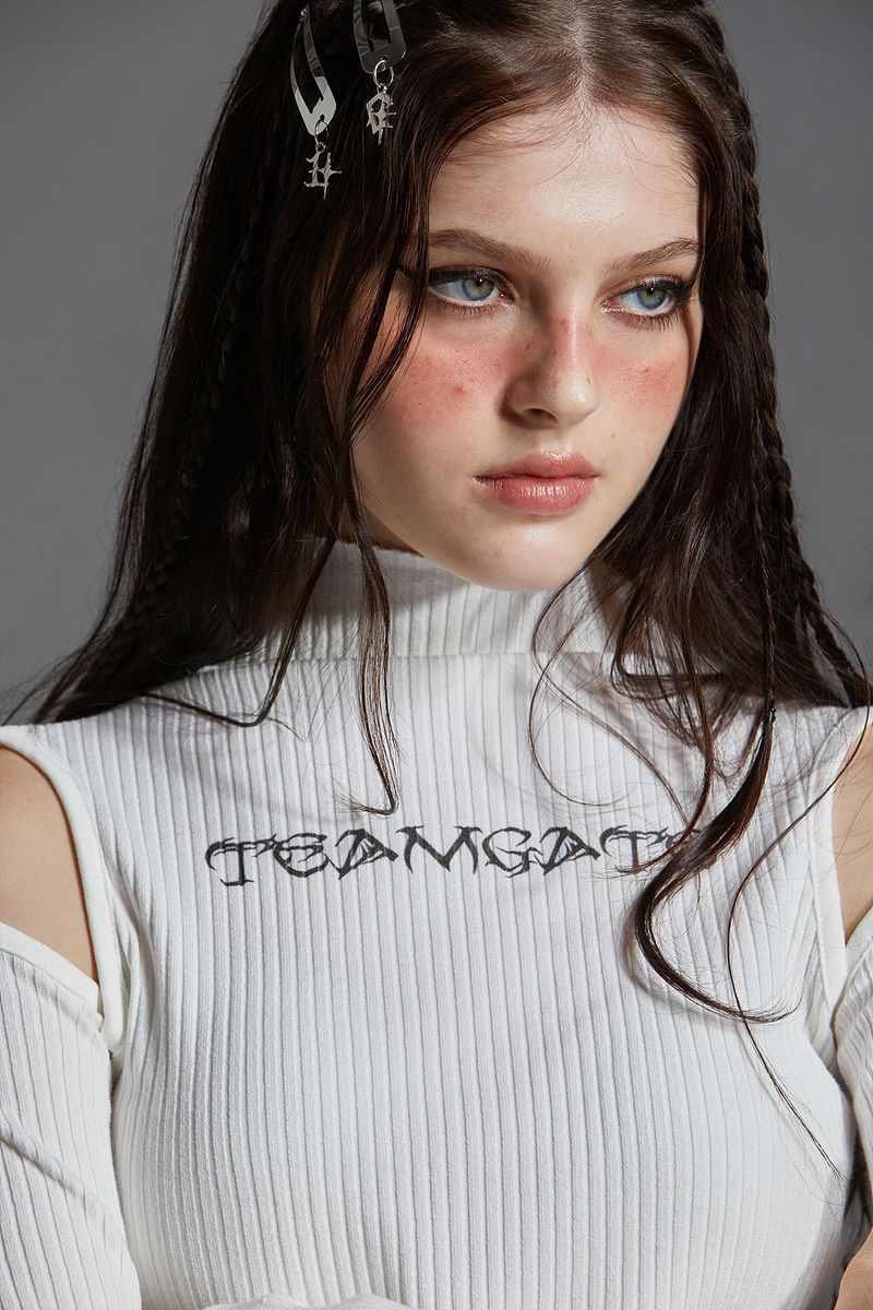VERA SLIT T-SHIRT