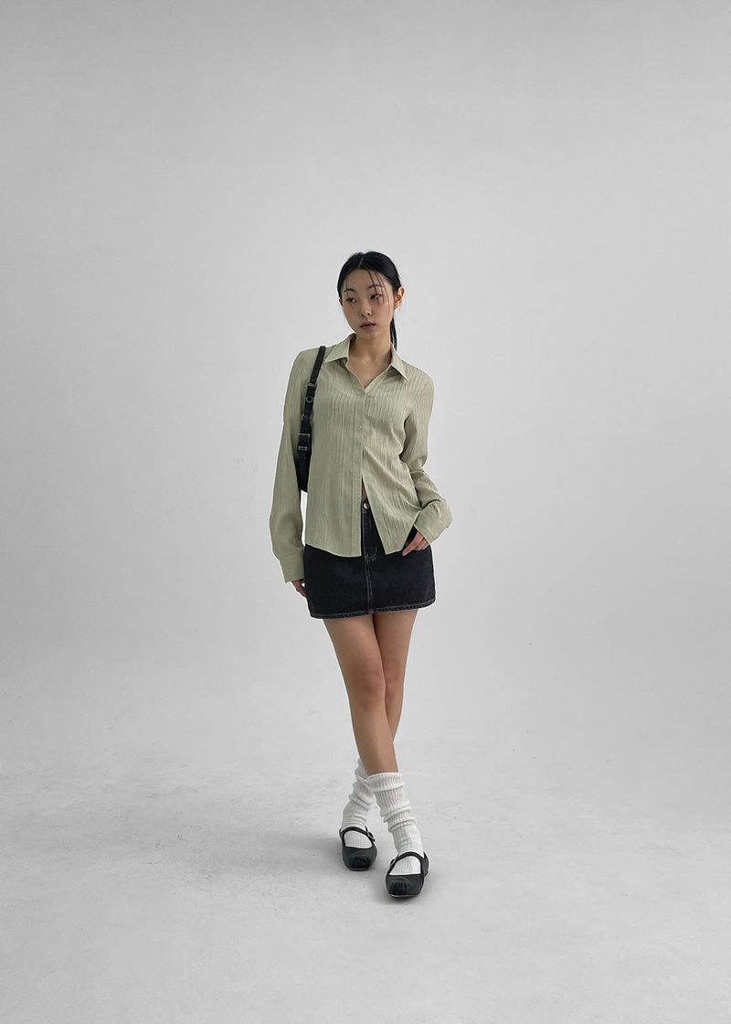 [MADE] Elsob Button Pleated Blouse