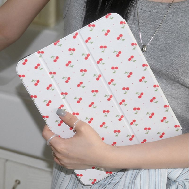 WATERJEAN（ウォータージン）の「[MADE] フルーツドット iPad ケース (チェリー)（スマホグッズ/小物）」